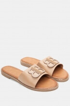 Бежово-Тъмно