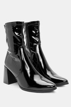 Черно-Лачена кожа